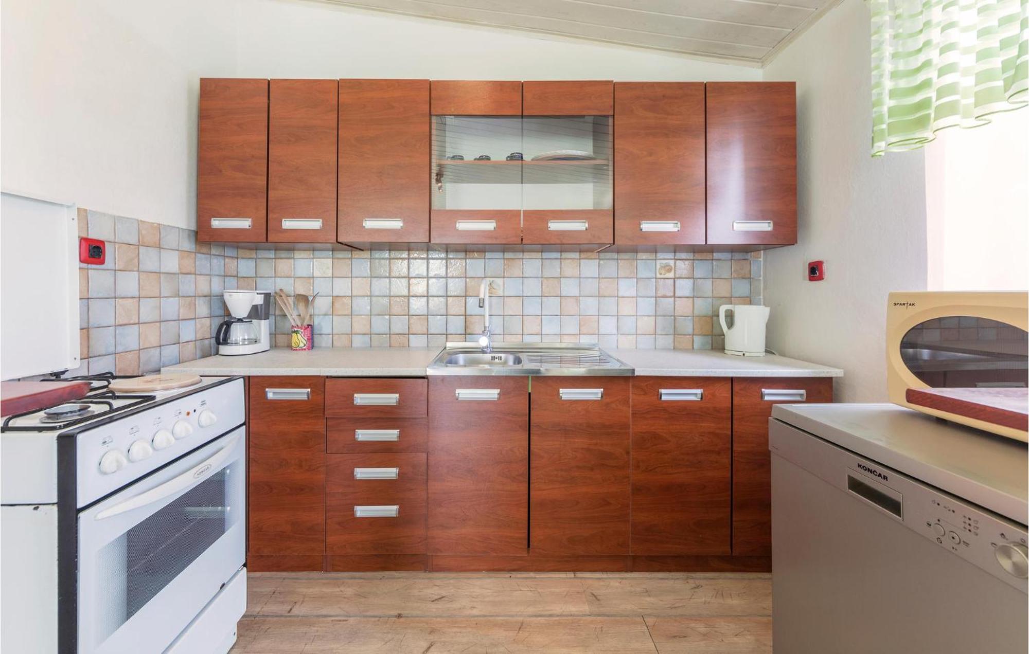 3 Bedroom Gorgeous Apartment In Marčana Kültér fotó